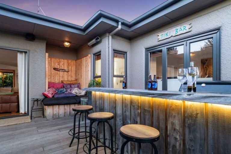 Photo of property in 55 Pitau Road, Mount Maunganui, 3116