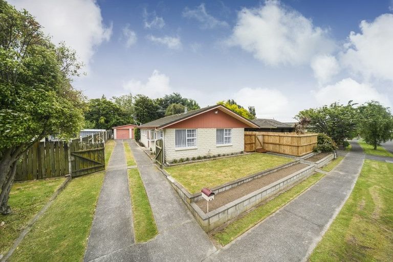 Photo of property in 23 Humphries Place, Awapuni, Palmerston North, 4412
