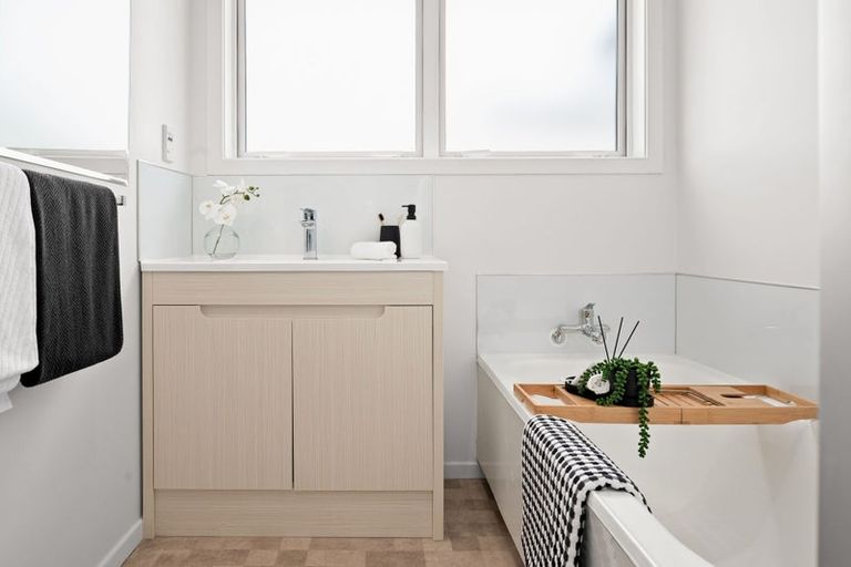 Photo of property in 5 Clark Place, Hillcrest, Hamilton, 3216