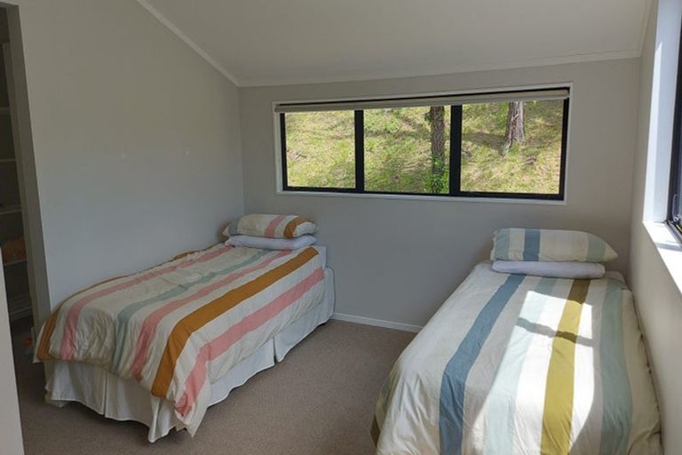 Photo of property in 23 Laingfield Terrace, Laingholm, Auckland, 0604