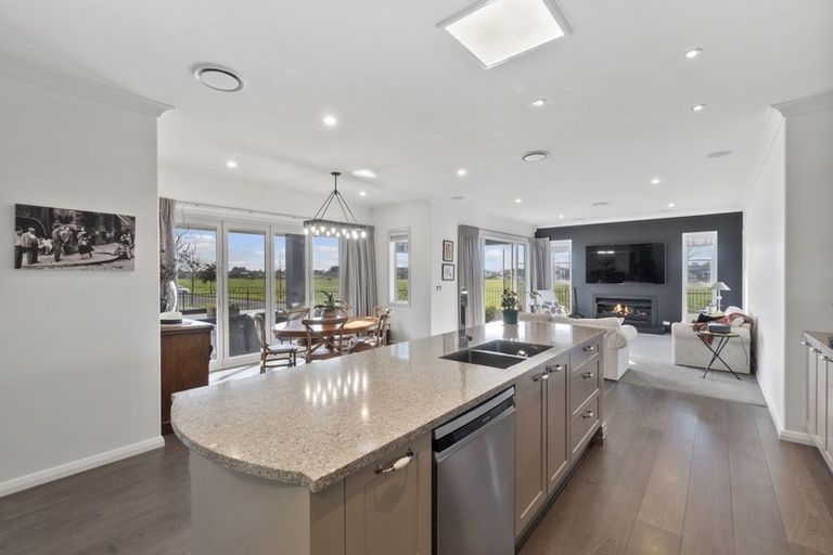 Photo of property in 1 Kelly Maree Crescent, Flagstaff, Hamilton, 3210