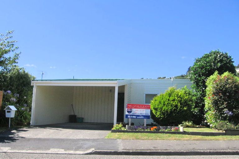 Photo of property in 95b Warwick Street, Wilton, Wellington, 6012