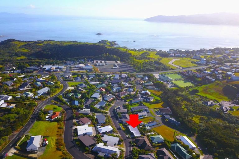 Photo of property in 6 Protea Drive, Cable Bay, 0420