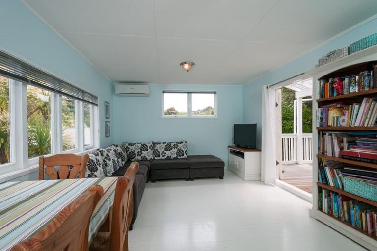 Photo of property in 30 Hythe Terrace, Mairangi Bay, Auckland, 0630