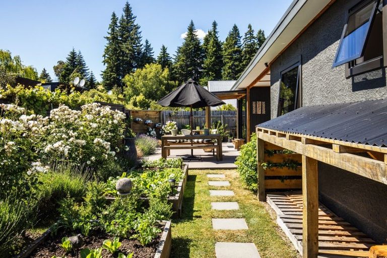 Photo of property in 66 Tenby Street, Wanaka, 9305