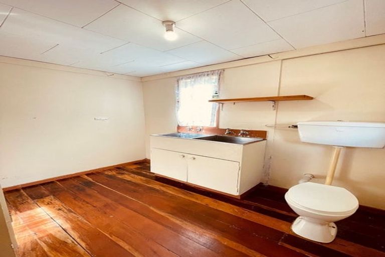 Photo of property in 32 Marne Road, Papakura, 2110