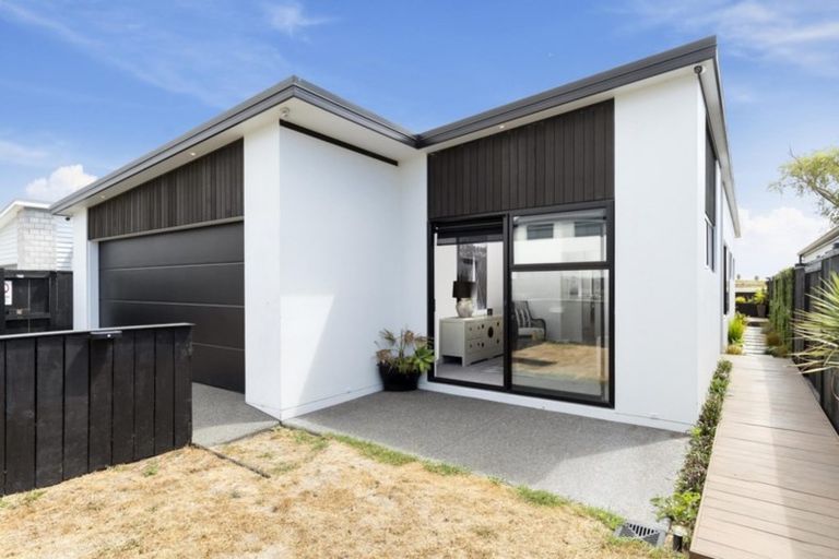 Photo of property in 34 Franks Way, Papamoa Beach, Papamoa, 3118