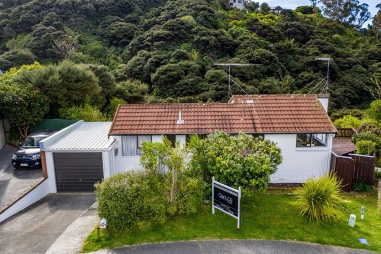 Photo of property in 23 Woolwich Close, Whitby, Porirua, 5024