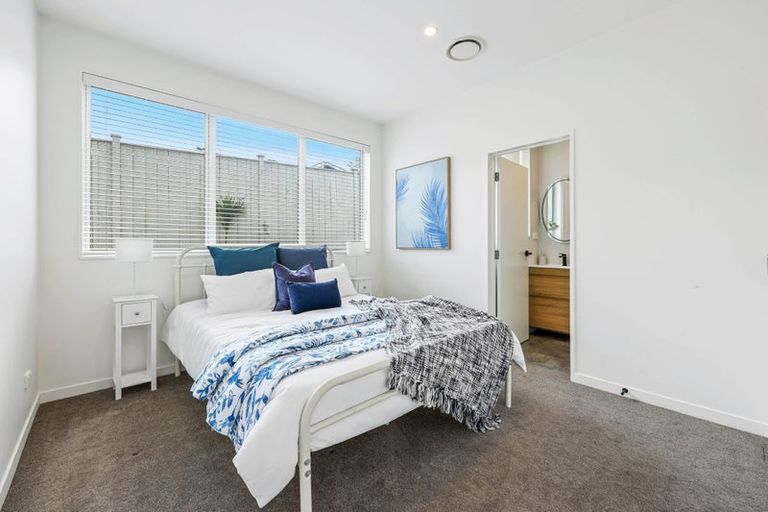 Photo of property in 25b Tudor Road, Henderson, Auckland, 0610