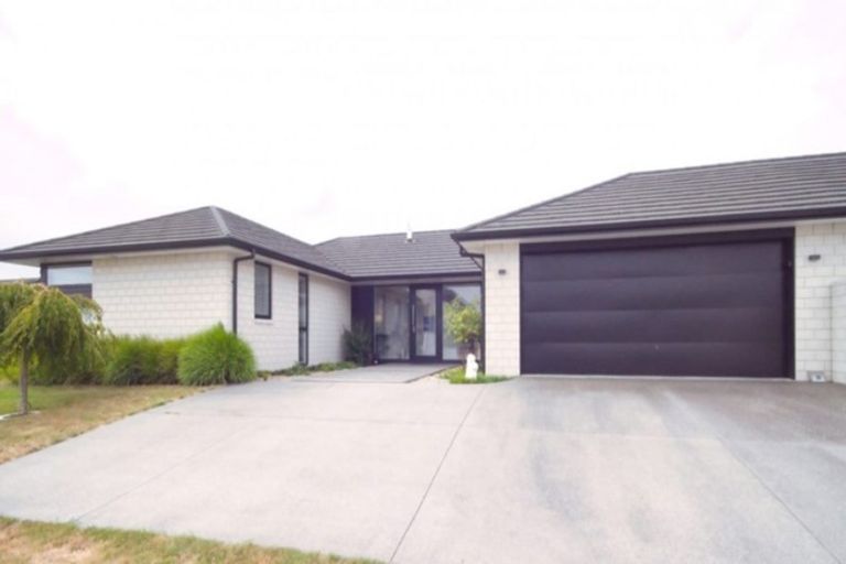 Photo of property in 2b Kaniera Terrace, Cambridge, 3434