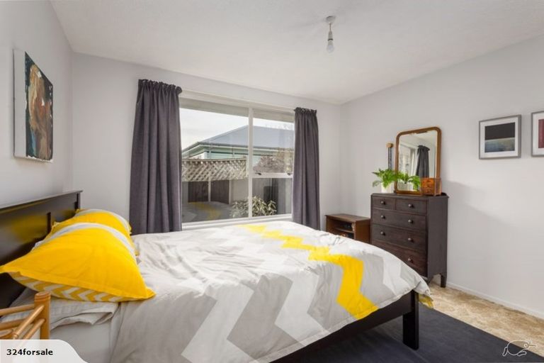 Photo of property in 5/324 Ferry Road, Waltham, Christchurch, 8011