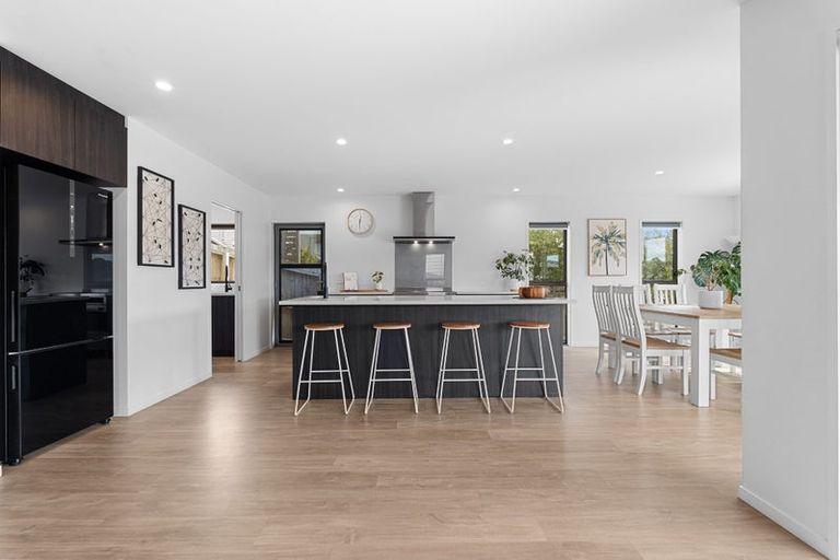 Photo of property in 7 Ringi Lane, Orewa, 0931