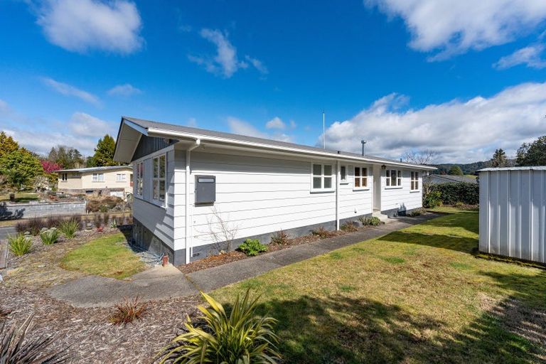 Photo of property in 14 Puketapu Crescent, Taumarunui, 3920