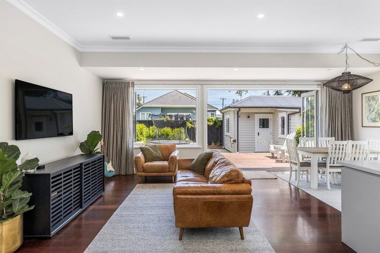 Photo of property in 58 Princes Street, Northcote Point, Auckland, 0627