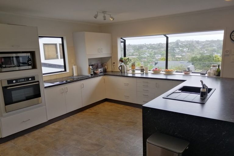 Photo of property in 24 Montclair Rise, Browns Bay, Auckland, 0630
