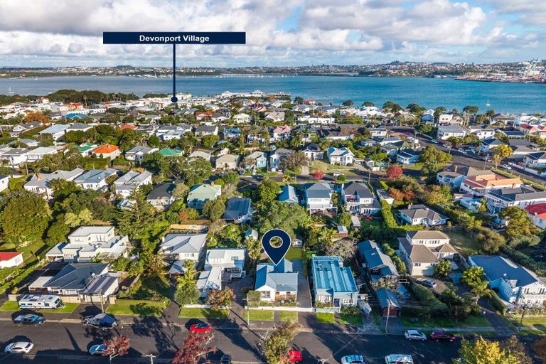 Photo of property in 29 Hastings Parade, Devonport, Auckland, 0624
