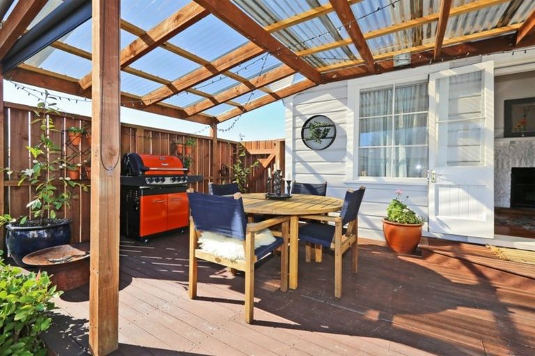 Photo of property in 409 Townshend Street, Saint Leonards, Hastings, 4120