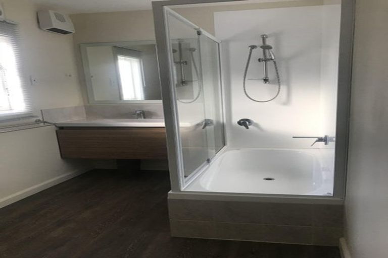 Photo of property in 20 Barnes Road, Redwood, Christchurch, 8051