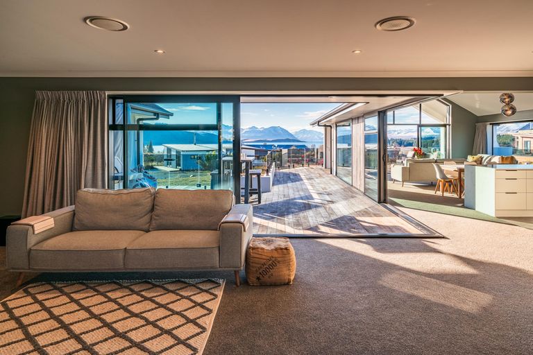 Photo of property in 17 Mistake Drive, Lake Tekapo, 7999