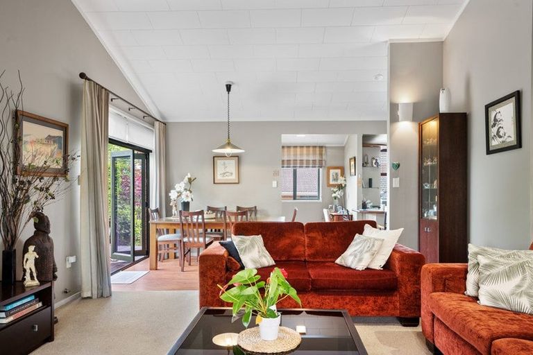 Photo of property in 31 Resthill Crescent, Glenview, Hamilton, 3206