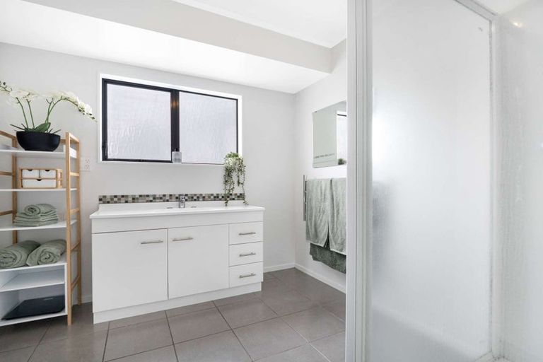 Photo of property in 49 Blomfield Street, Pukehangi, Rotorua, 3015