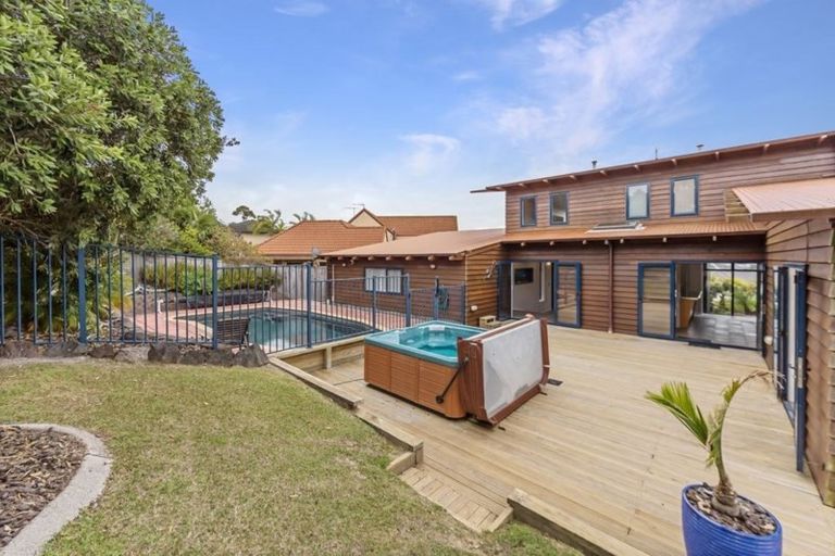 Photo of property in 26 Javelin Close, Gulf Harbour, Whangaparaoa, 0930