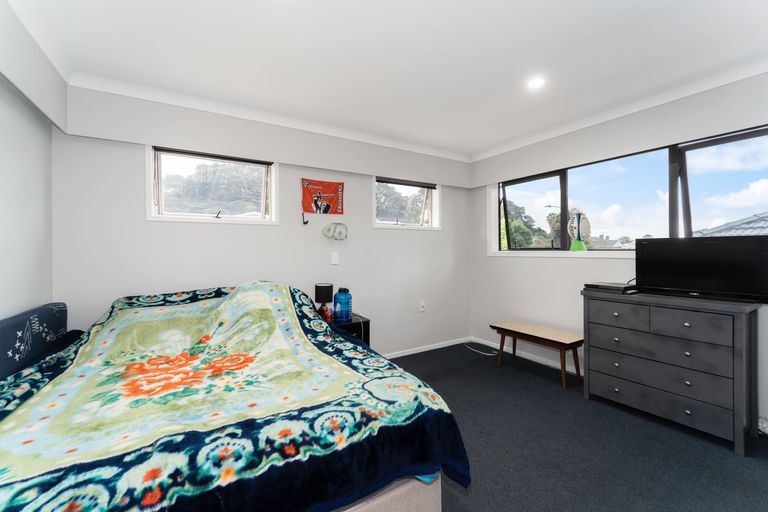 Photo of property in 52 Lawrence Crescent, Hillpark, Auckland, 2102