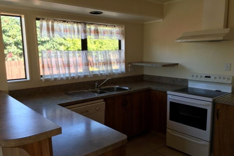 Photo of property in 11 Marwood Place, Mount Maunganui, 3116