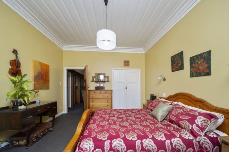 Photo of property in 17 Grey Street, Hawera, 4610