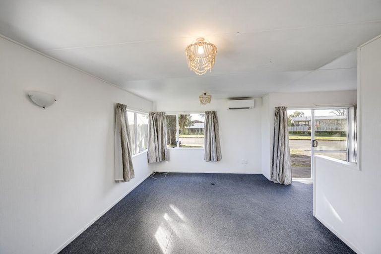 Photo of property in 355 Flaxmere Avenue, Flaxmere, Hastings, 4120