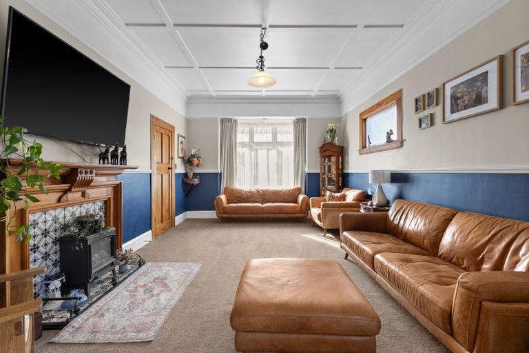 Photo of property in 12 Kinross White Street, Napier South, Napier, 4110