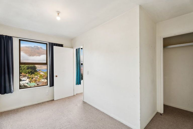 Photo of property in 6a Dart Place, Fernhill, Queenstown, 9300