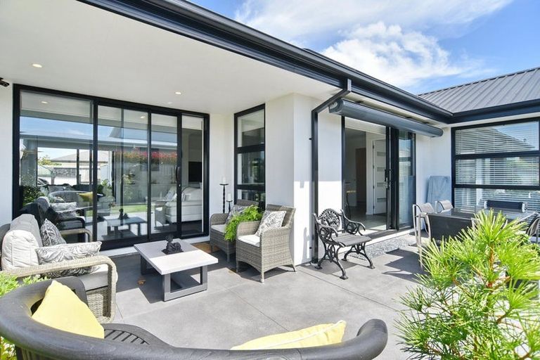 Photo of property in 19 Ballinger Place, Kaiapoi, 7630