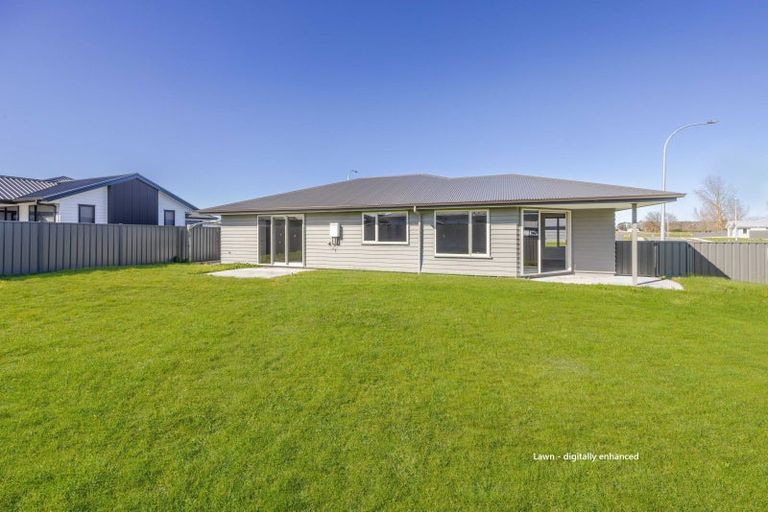 Photo of property in 33 Belgrove Drive, Waipukurau, 4200