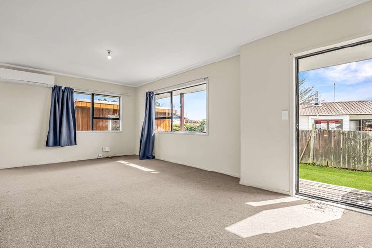 Photo of property in 97a Pohutukawa Drive, Owhata, Rotorua, 3010