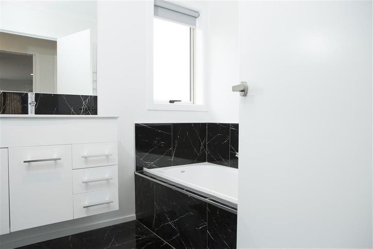 Photo of property in 17 Charlotte Crescent, Dinsdale, Hamilton, 3204