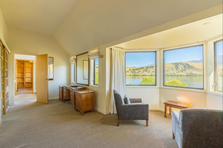 Photo of property in 9 Arrowtown-lake Hayes Road, Lake Hayes, Queenstown, 9371