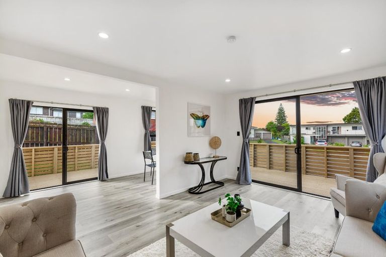 Photo of property in 38 Meilland Place, Glen Eden, Auckland, 0602