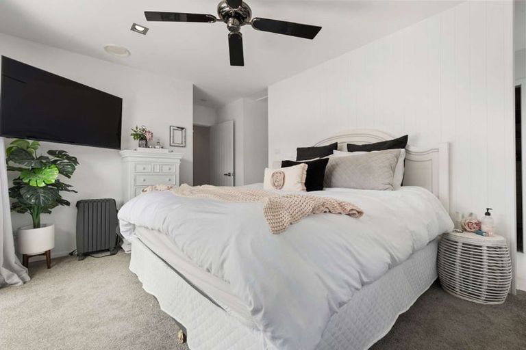 Photo of property in 43 Oceania Sands Way, Papamoa Beach, Papamoa, 3118