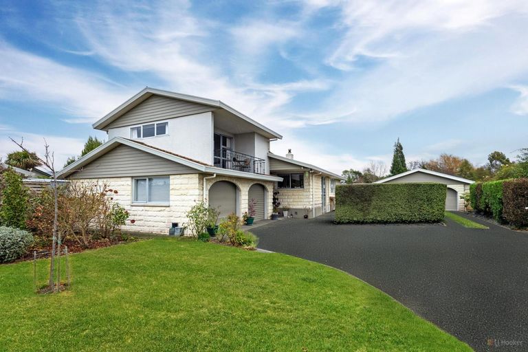 Photo of property in 20 Timaru Road, Waimate, 7924