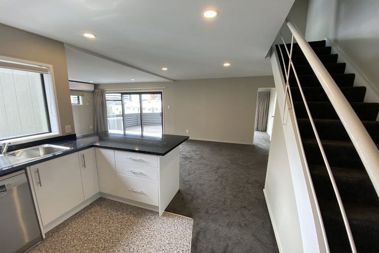 Photo of property in 155 Grant Road, Thorndon, Wellington, 6011