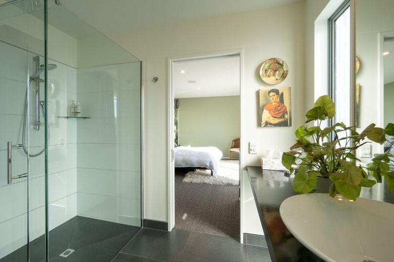 Photo of property in 64 Bay View Road, Atawhai, Nelson, 7010