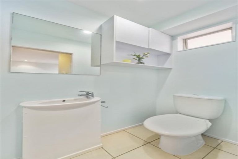 Photo of property in 5/26 Oneroa Road, East Tamaki, Auckland, 2013