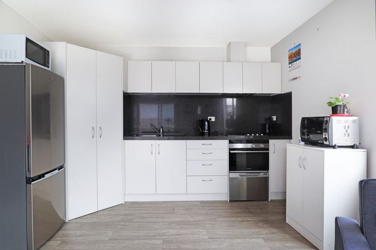 Photo of property in 11 Kamahi Crescent, Papamoa Beach, Papamoa, 3118