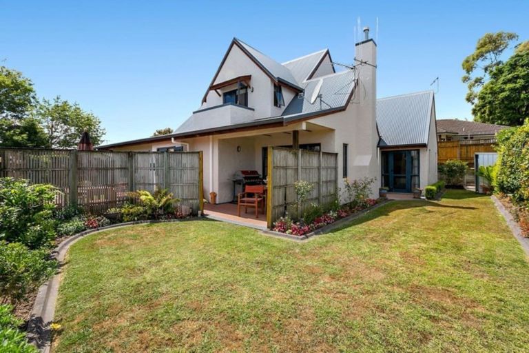 Photo of property in 77 Stableford Drive, Pyes Pa, Tauranga, 3112
