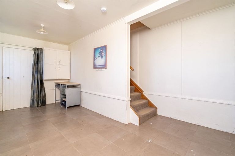 Photo of property in 27 Hanlon Street, Halfway Bush, Dunedin, 9010