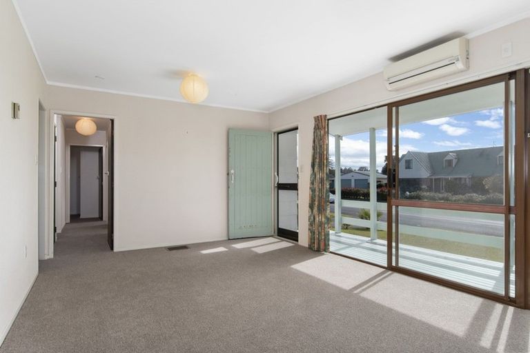 Photo of property in 2 Francis Drive, Katikati, 3129