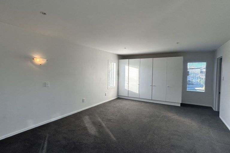 Photo of property in 64 Oregon Drive, Kelvin Heights, Queenstown, 9300