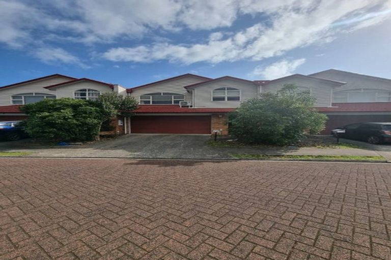 Photo of property in 4 Lime Crescent, Papakura, 2110
