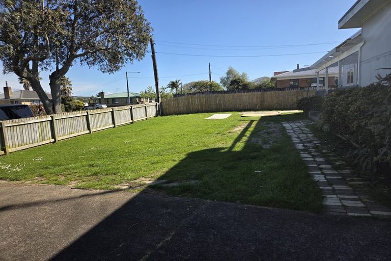 Photo of property in 10 Freyberg Crescent, Pukekohe, 2120